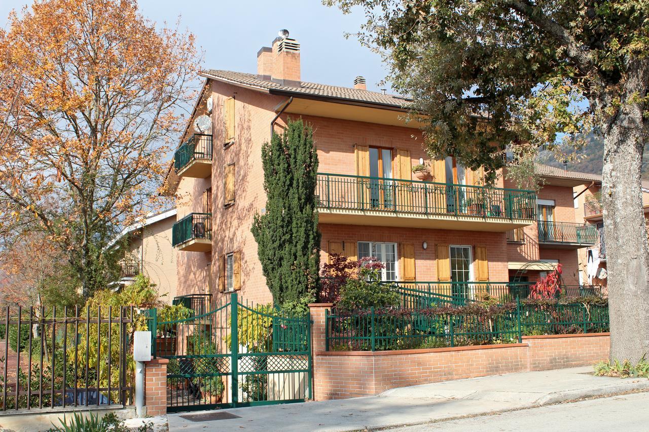 B&B Dimora Morelli Gubbio Exterior photo